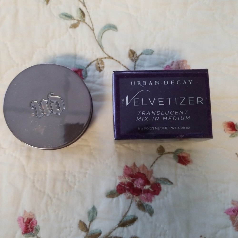 Urban decay "the velvetizer"